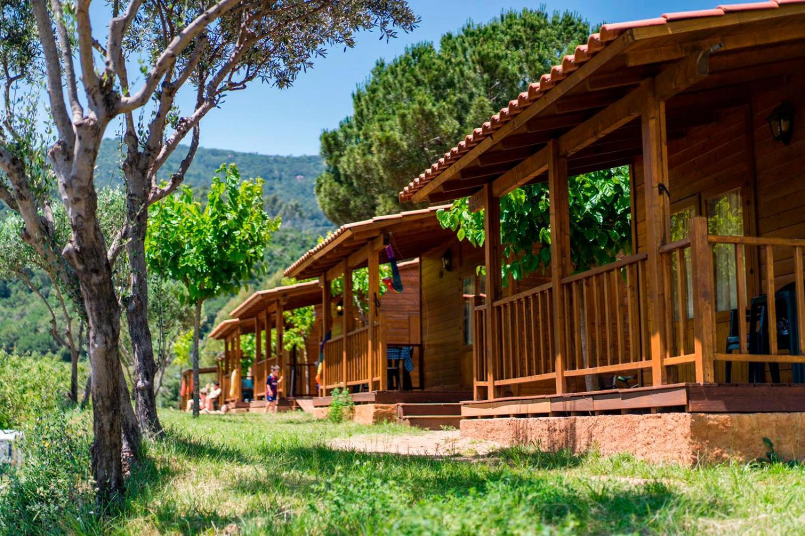 Отель Camping El Pasqualet Кальдес-де-Монбуй Экстерьер фото