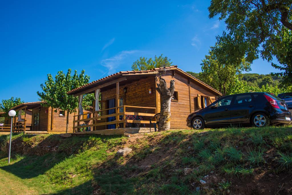 Отель Camping El Pasqualet Кальдес-де-Монбуй Экстерьер фото