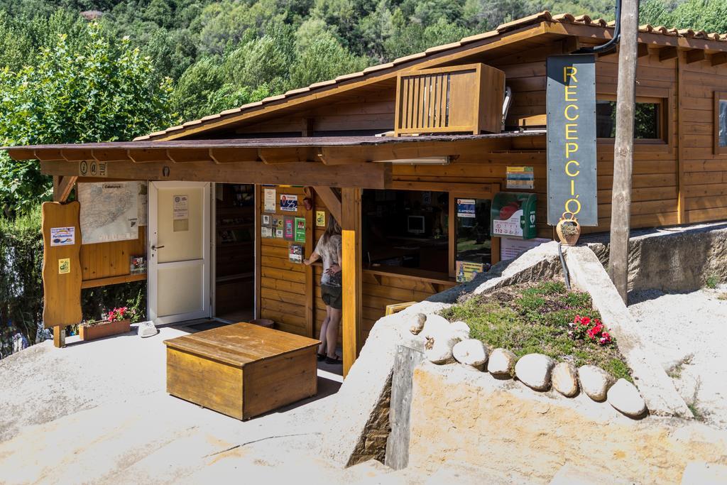 Отель Camping El Pasqualet Кальдес-де-Монбуй Экстерьер фото